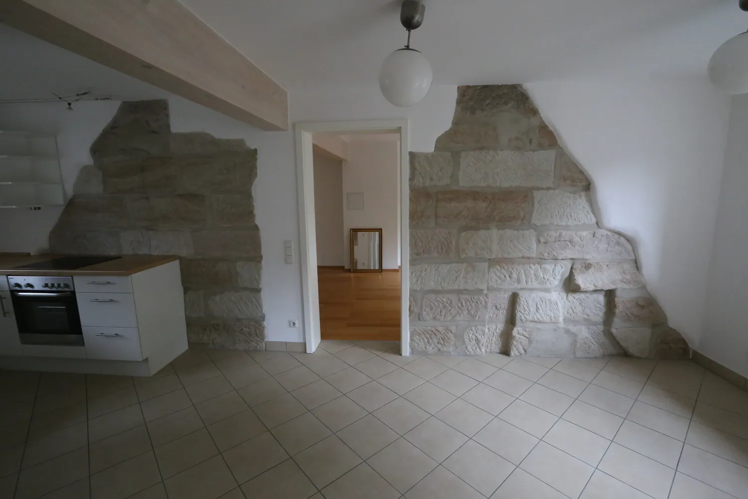 4 Zimmer Wohnung mit 83 m² in Erlangen – Bild 1