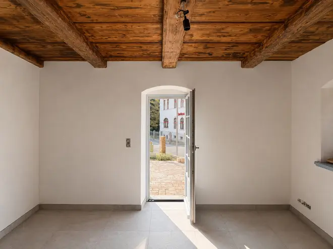 8 Zimmer Wohnung mit 217 m² in Dresden – Bild 10