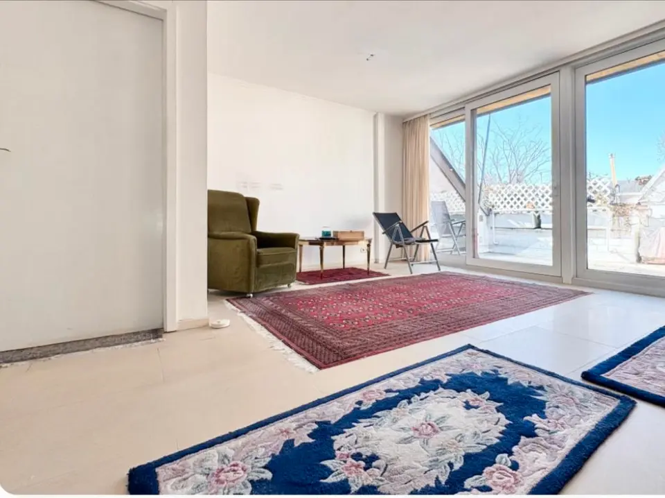 5 Zimmer Wohnung mit 170 m² in Wiesbaden – Bild 1