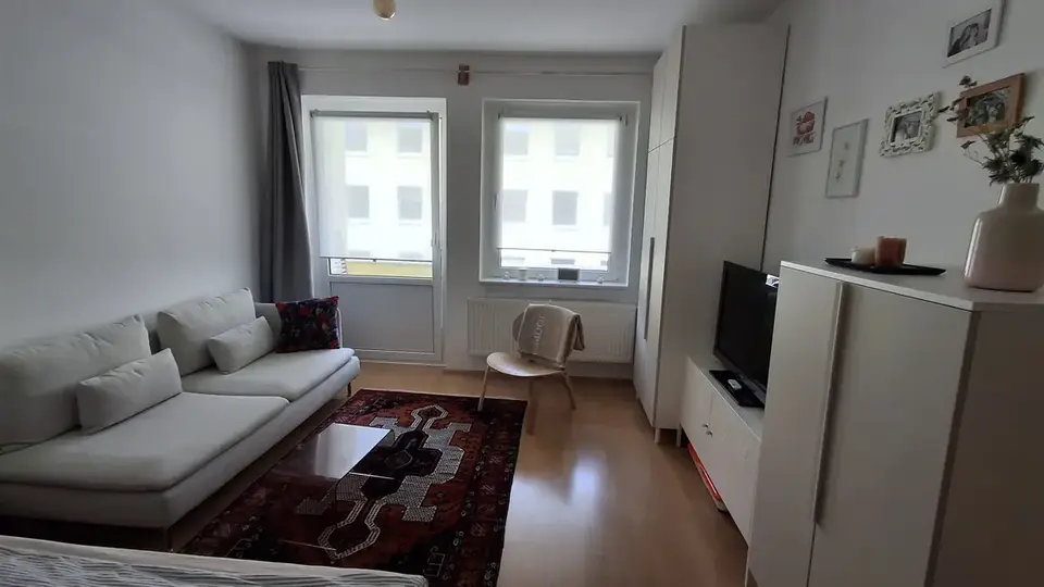Studio with 43 m² in Cologne – Photo 2