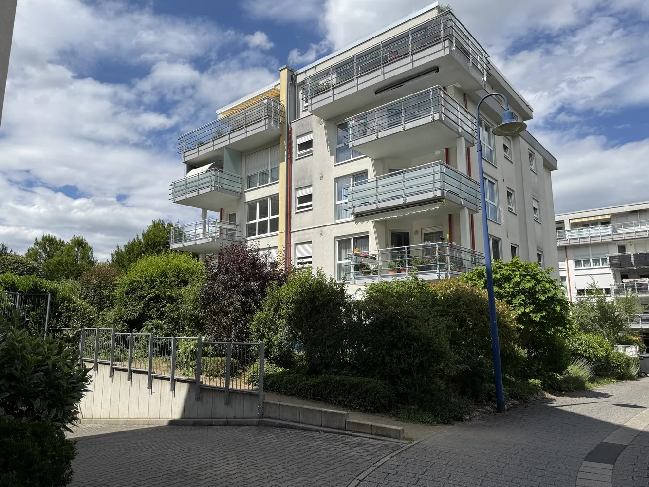 4 Zimmer Wohnung mit 104 m² in Wiesbaden – Bild 1
