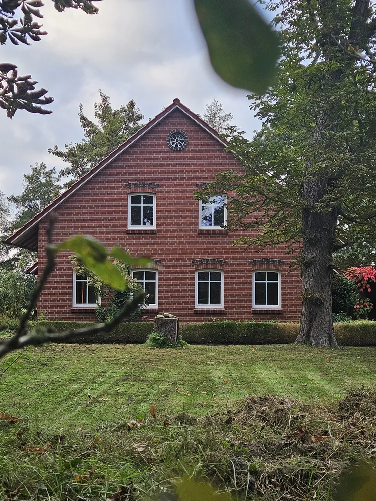 7 room house with 200 m² in Aurich – Photo 5