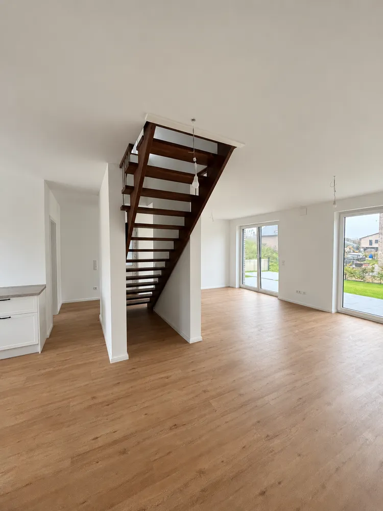 5 Zimmer Haus mit 142 m² in Stade – Bild 3