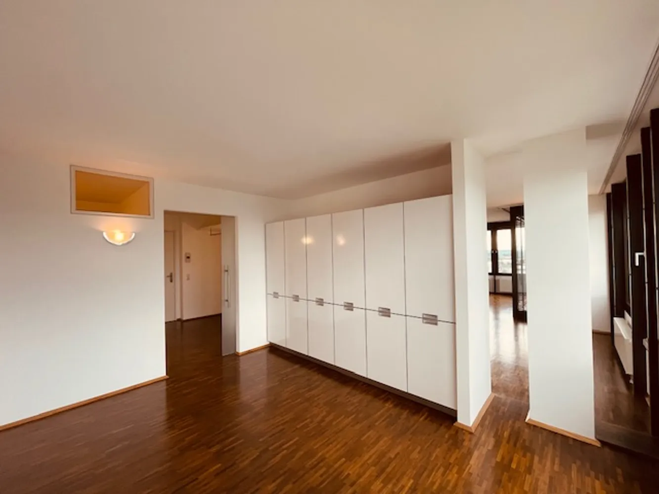 2 room apartment with 81 m² in Frankfurt am Main – Photo 4