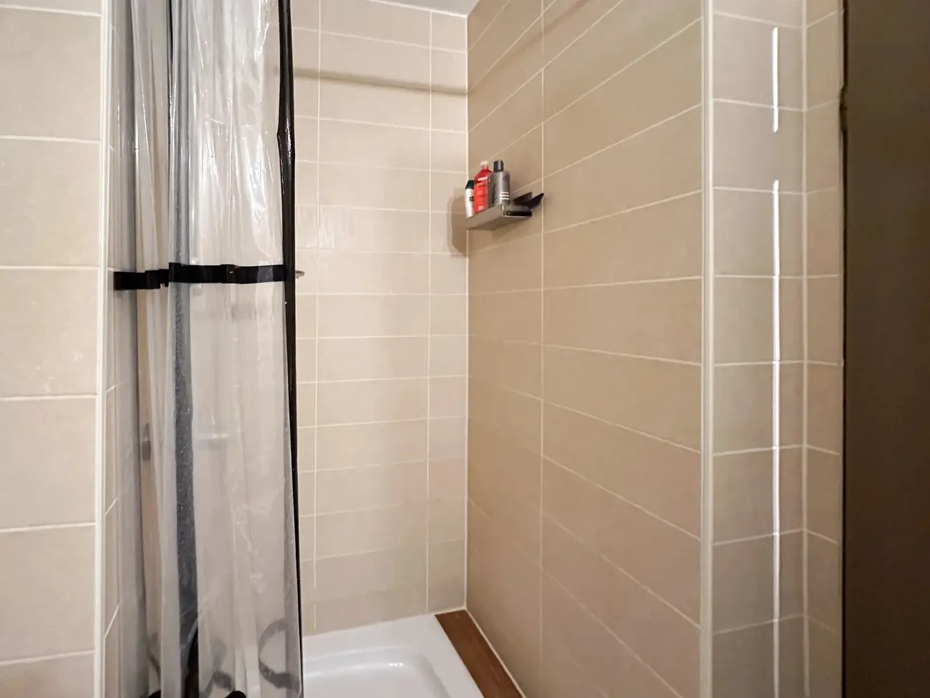 1 Zimmer Wohnung mit 25 m² in Köln – Bild 10
