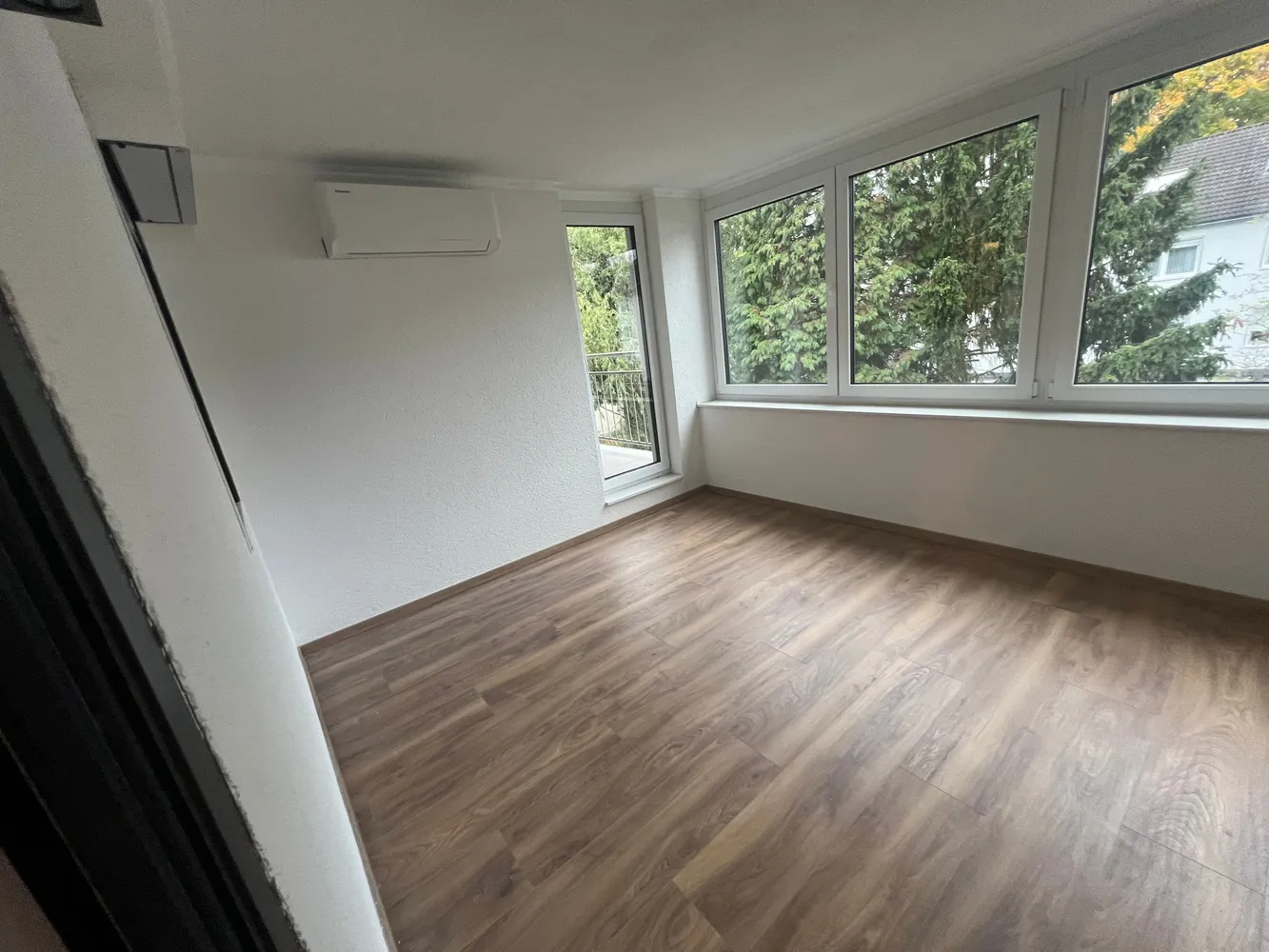 5 Zimmer Wohnung mit 100 m² in Köln – Bild 1