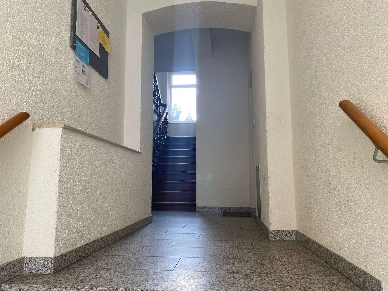 2 Zimmer Wohnung mit 43 m² in Halle (Saale) – Bild 4