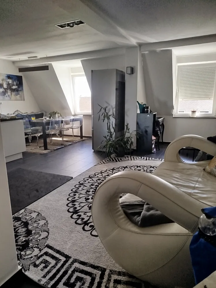 3 Zimmer Wohnung mit 80 m² in Nürnberg – Bild 2