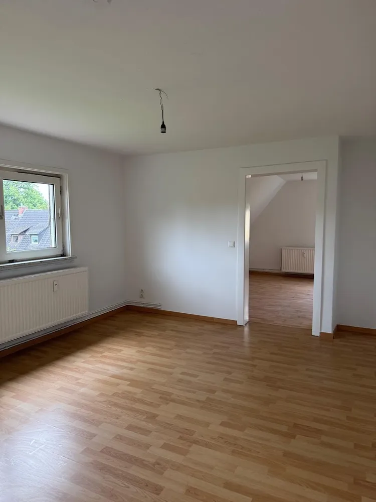 4 Zimmer Wohnung mit 75 m² in Salzgitter – Bild 1