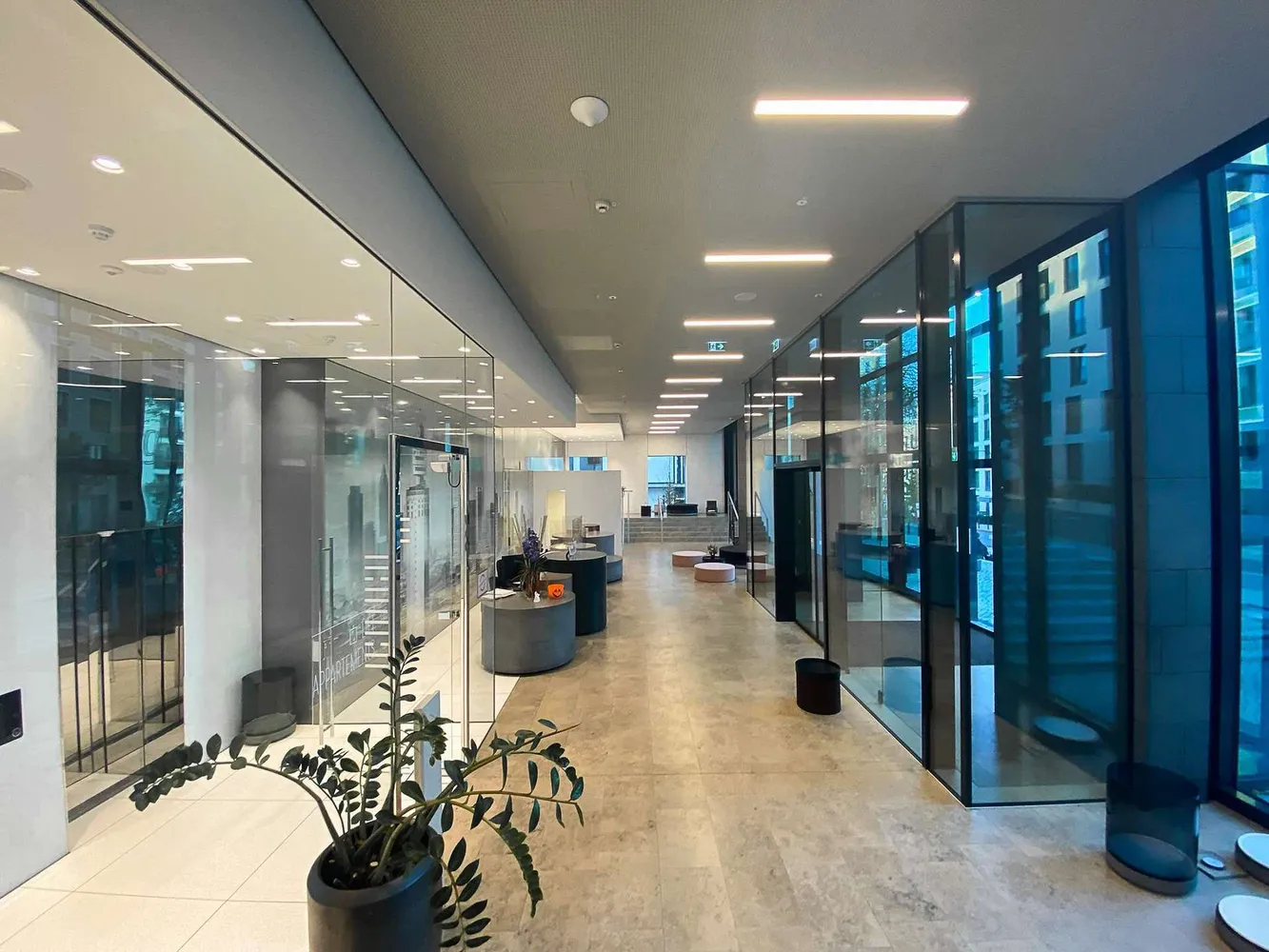 3 Zimmer Wohnung mit 118 m² in Frankfurt am Main – Bild 4