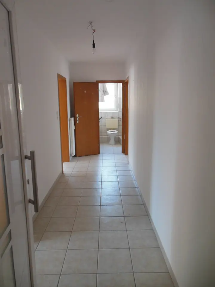 2 Zimmer Wohnung mit 71 m² in Grevenbroich – Bild 3