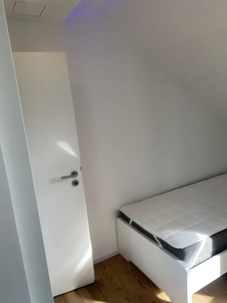 WG-Zimmer mit 12 m² in München – Bild 1