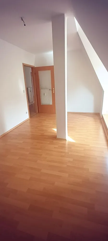 4 Zimmer Wohnung mit 87 m² in Plauen – Bild 9