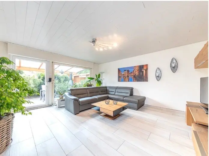 5 Zimmer Haus mit 160 m² in Buxtehude – Bild 1
