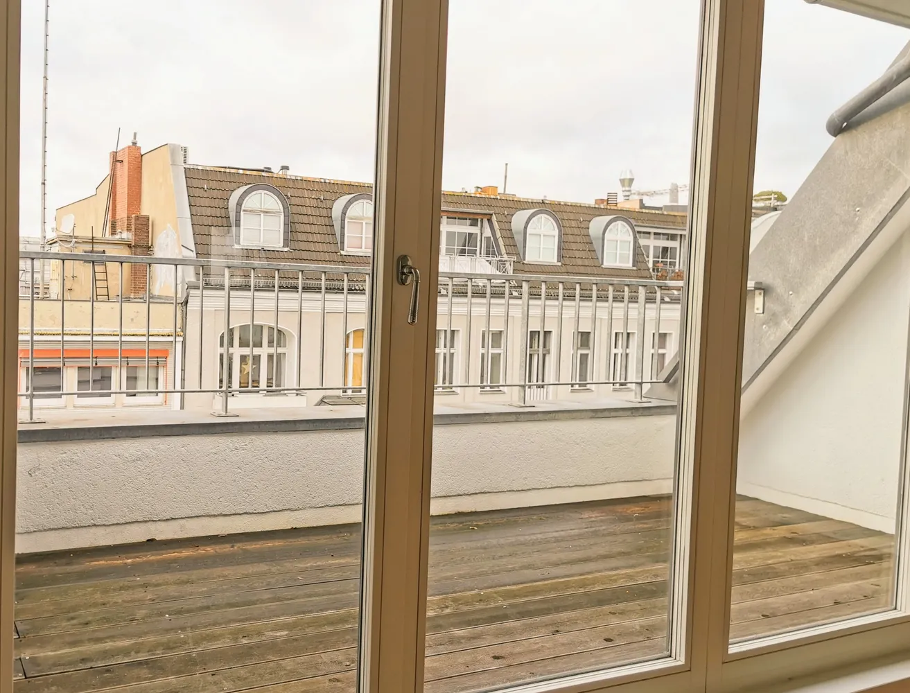 2 Zimmer Wohnung mit 90 m² in Berlin – Bild 5