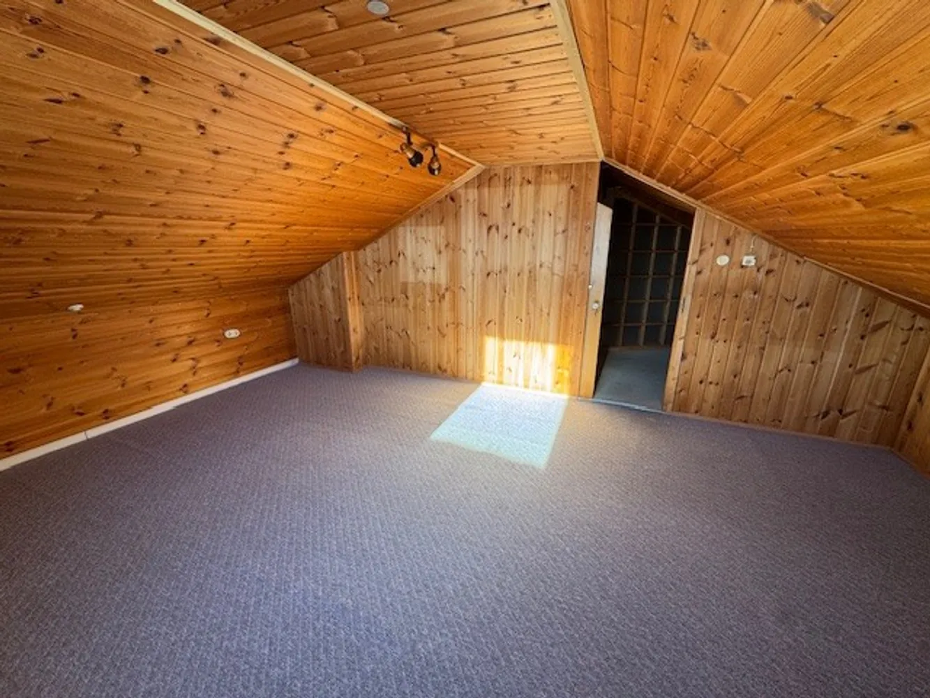7 Zimmer Haus mit 192 m² in München – Bild 10
