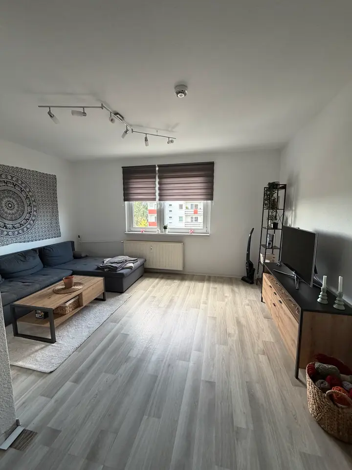 3 Zimmer Wohnung mit 60 m² in Neubrandenburg – Bild 1