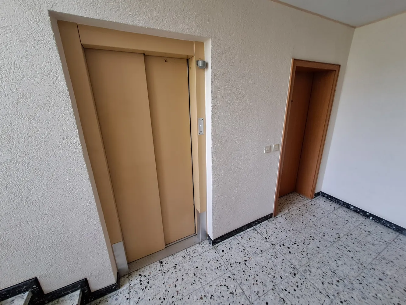 2 Zimmer Wohnung mit 67 m² in Mülheim an der Ruhr – Bild 2