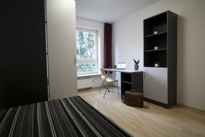 4 Zimmer Wohnung mit 75 m² in München – Bild 3