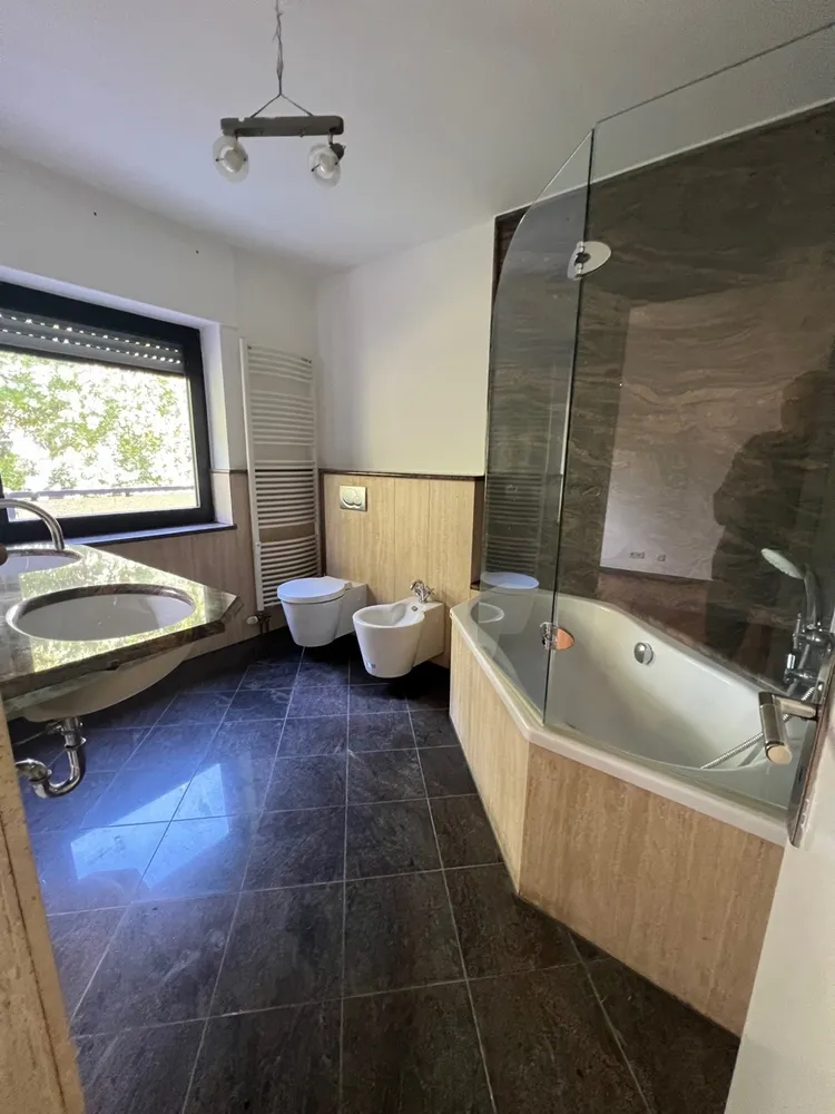 2 room apartment with 89 m² in Cologne – Photo 10