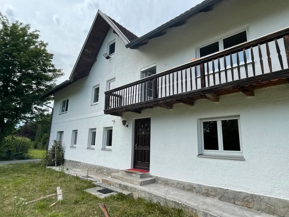 10 Zimmer Haus mit 198 m² in Deggendorf – Bild 2