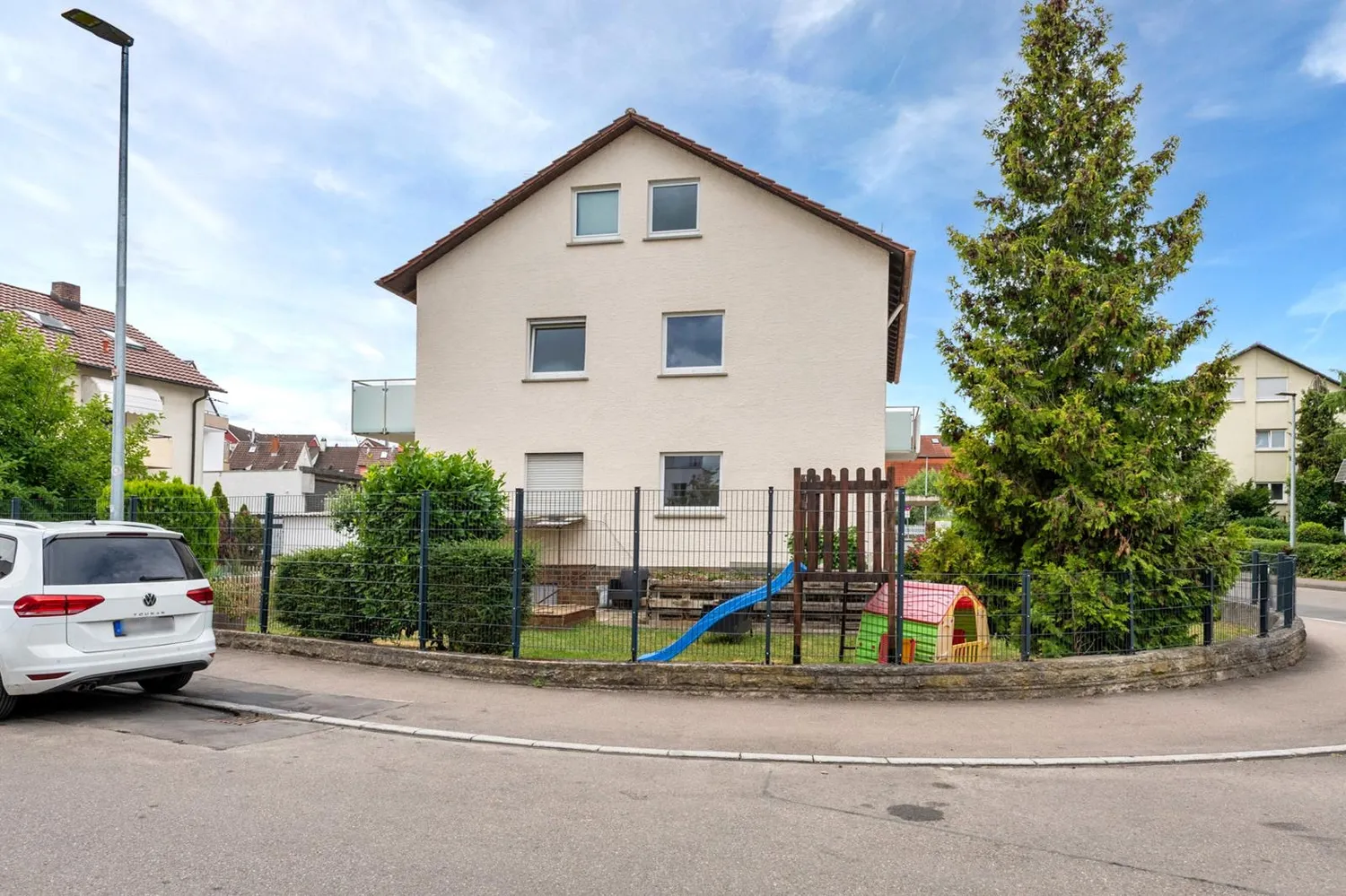 3 Zimmer Wohnung mit 95 m² in Stuttgart – Bild 1