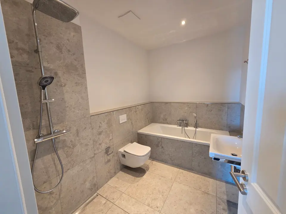 3 Zimmer Wohnung mit 129 m² in Halle (Saale) – Bild 9