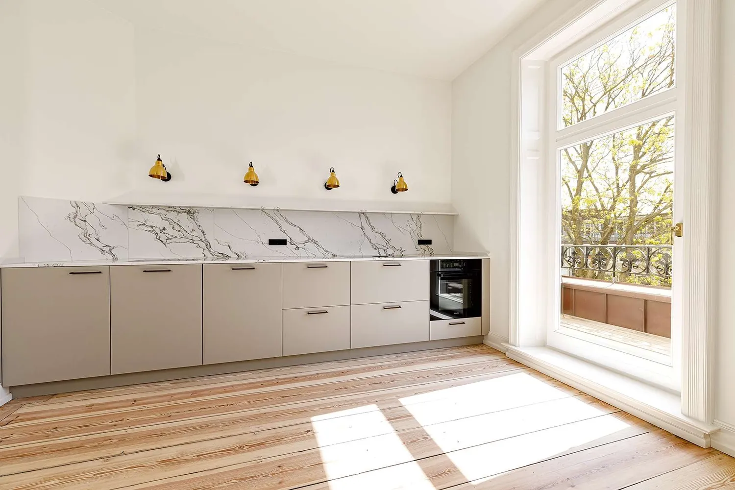 3 Zimmer Wohnung mit 117 m² in Hamburg – Bild 3