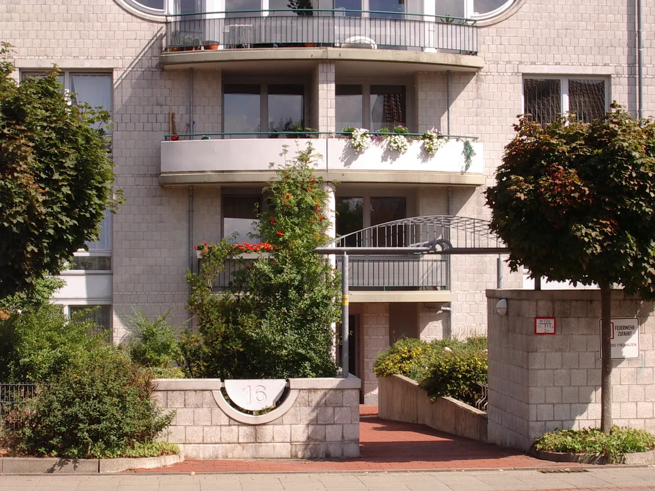 2 Zimmer Wohnung mit 83 m² in Hannover – Bild 2