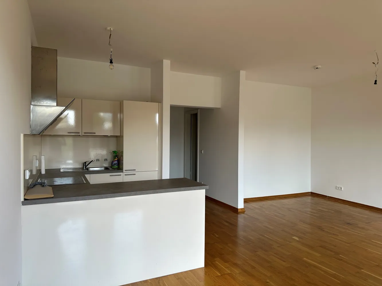 2 Zimmer Wohnung mit 81 m² in Berlin – Bild 9