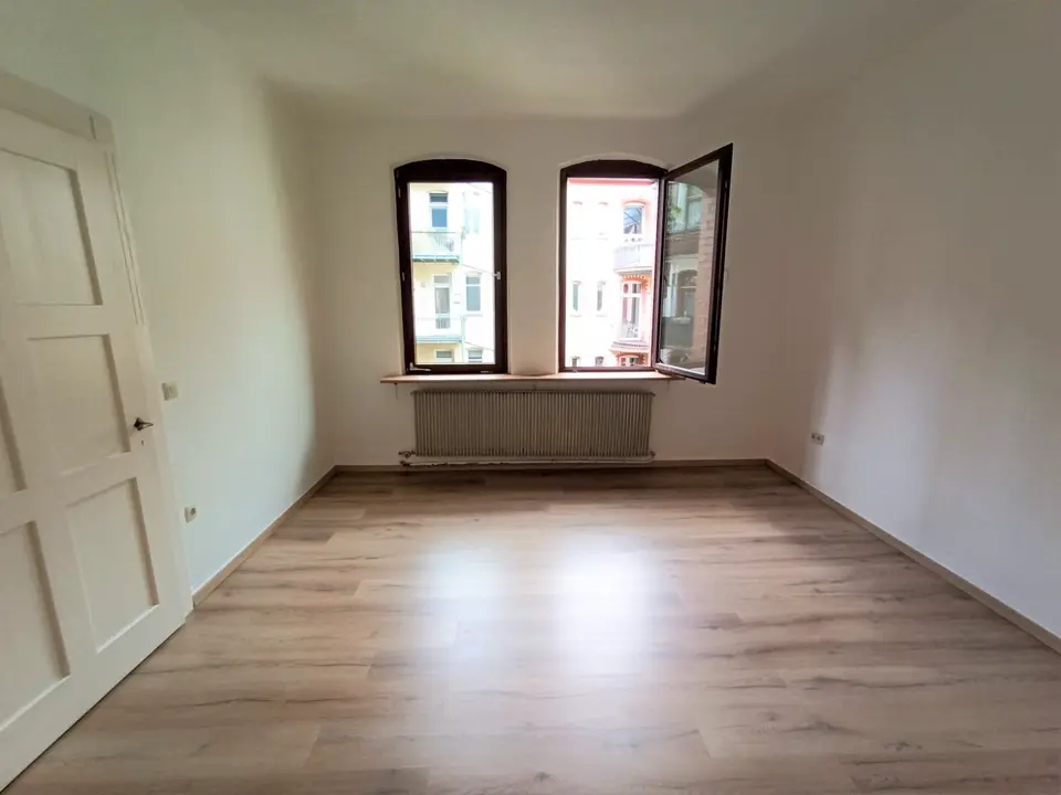 6 Zimmer Wohnung mit 115 m² in Nürnberg – Bild 4