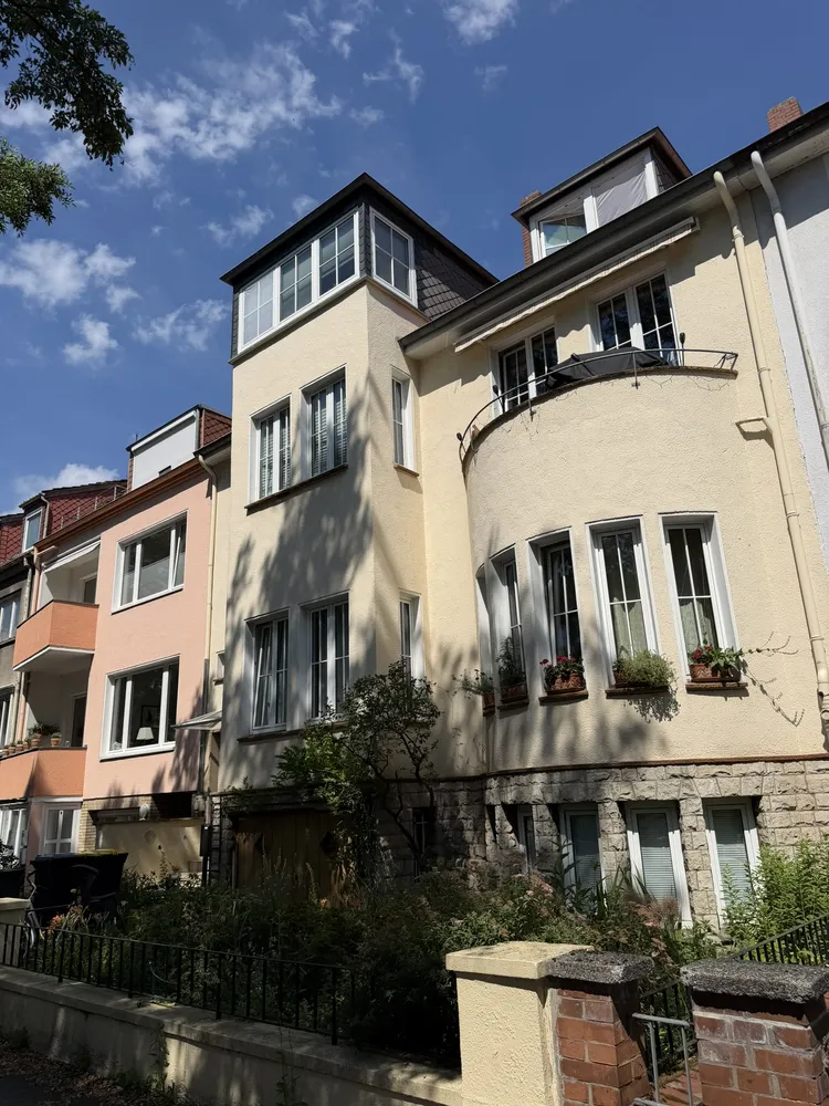 3 Zimmer Wohnung mit 121 m² in Hannover – Bild 1