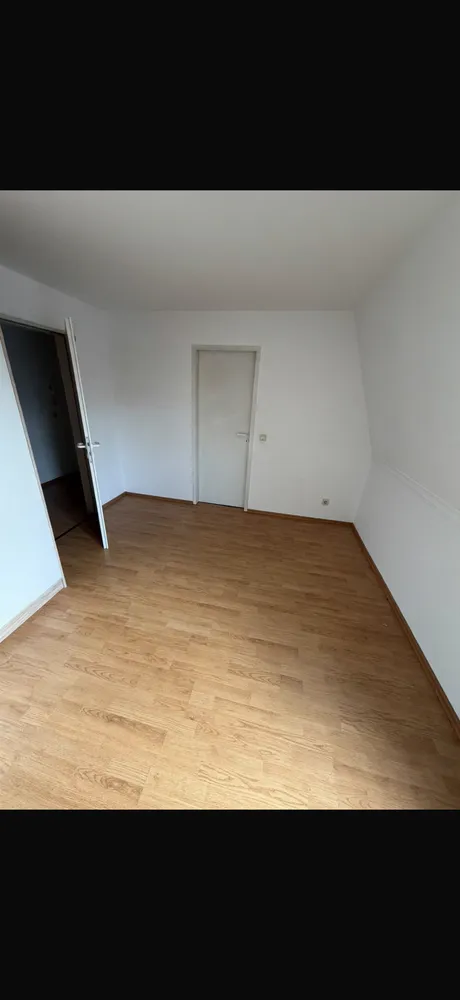 3 Zimmer Wohnung mit 110 m² in Neuss – Bild 3