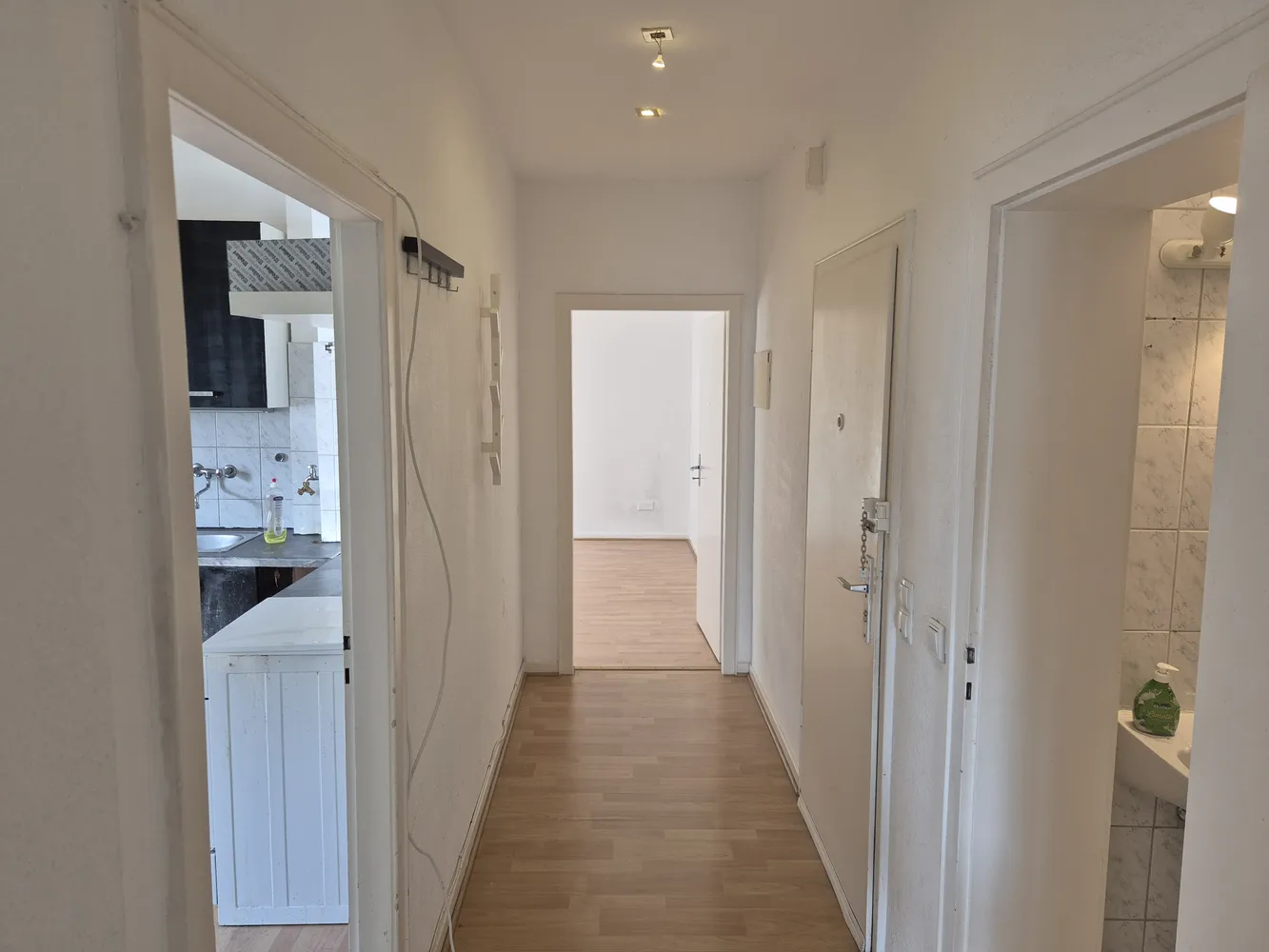 2 Zimmer Wohnung mit 70 m² in Düsseldorf – Bild 11