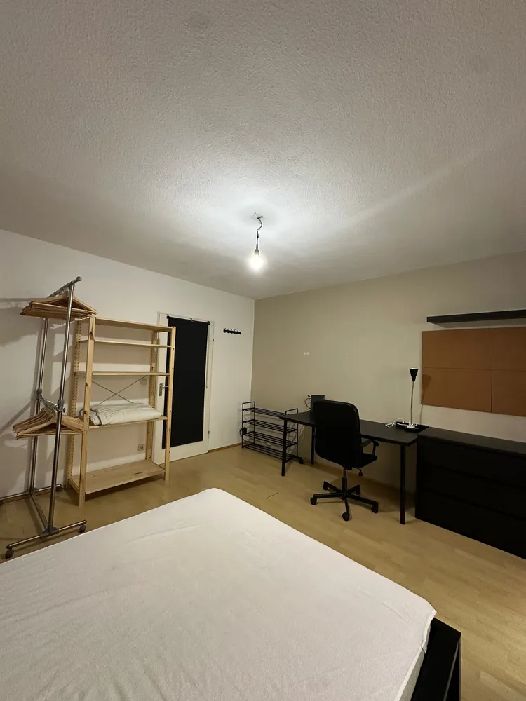 Shared room with 17 m² in Frankfurt am Main – Photo 1