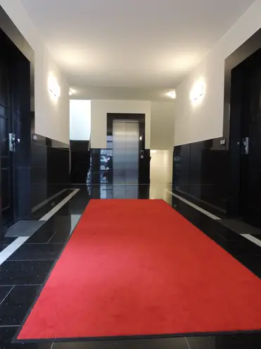 2 Zimmer Wohnung mit 73 m² in Düsseldorf – Bild 2