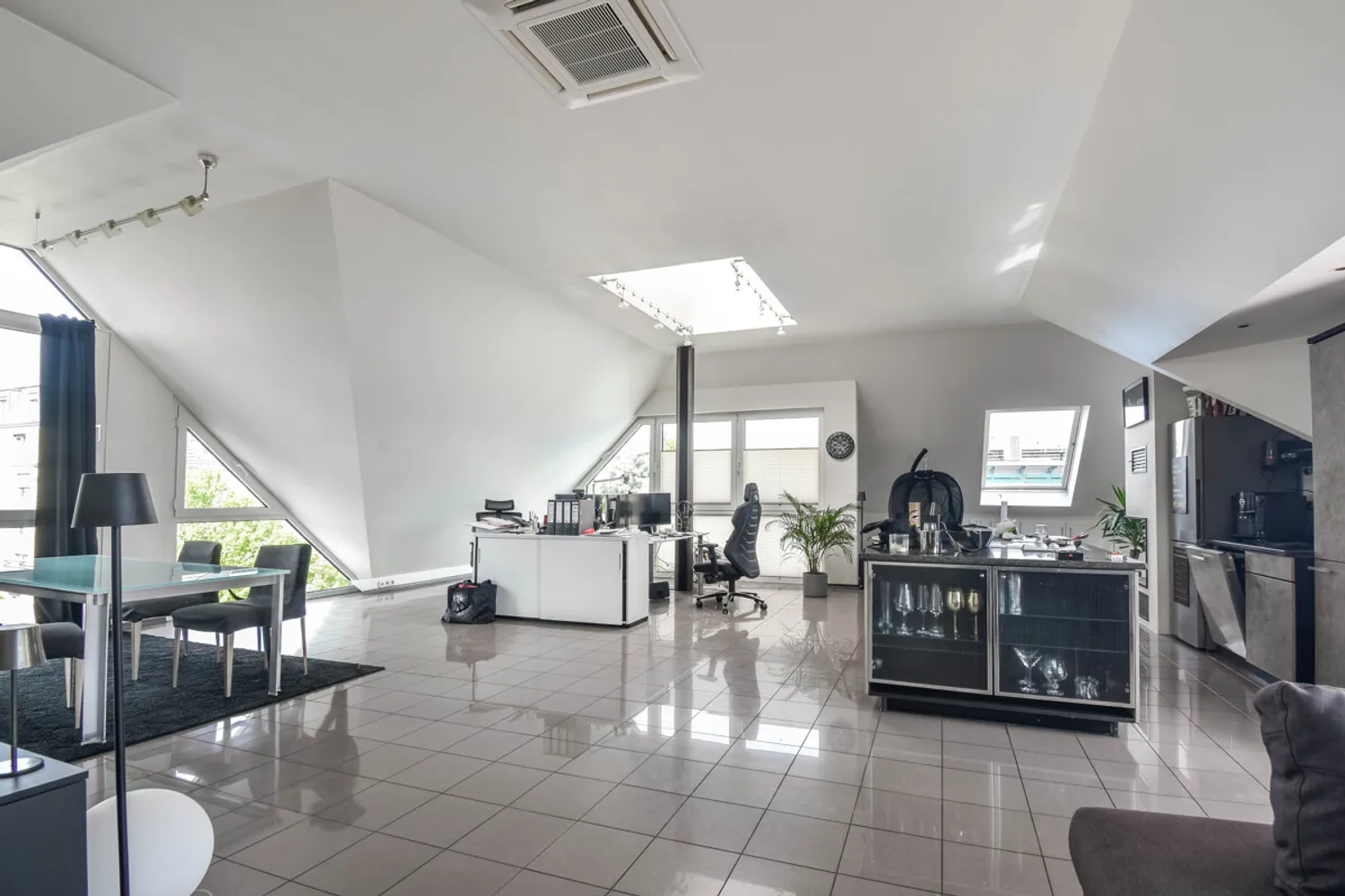 2 Zimmer Wohnung mit 123 m² in Mönchengladbach – Bild 7