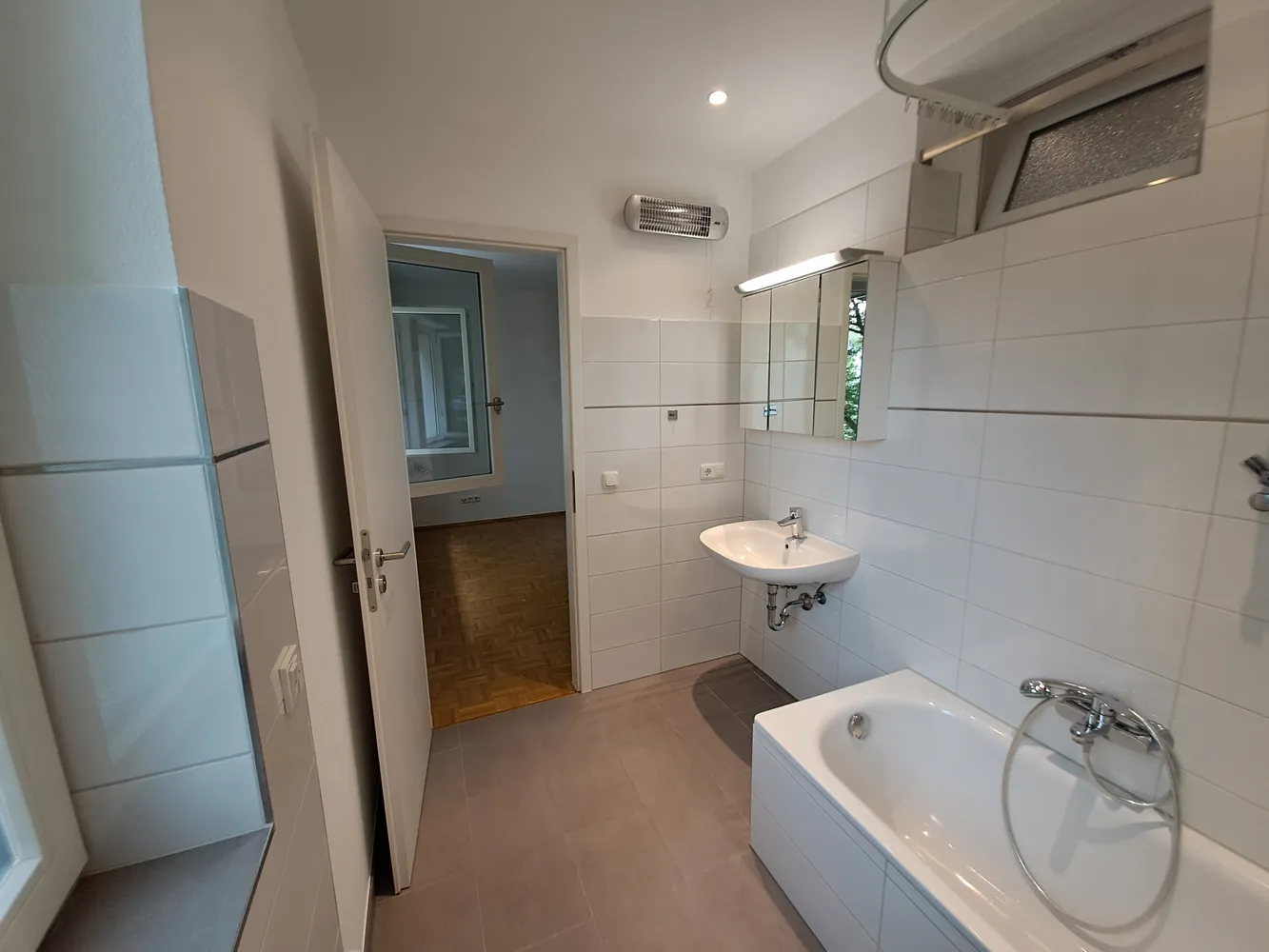 4 room apartment with 96 m² in Frankfurt am Main – Photo 3