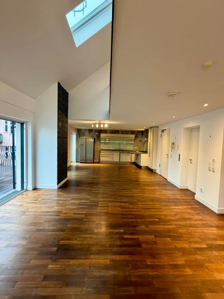2 room apartment with 134 m² in Munich – Photo 1