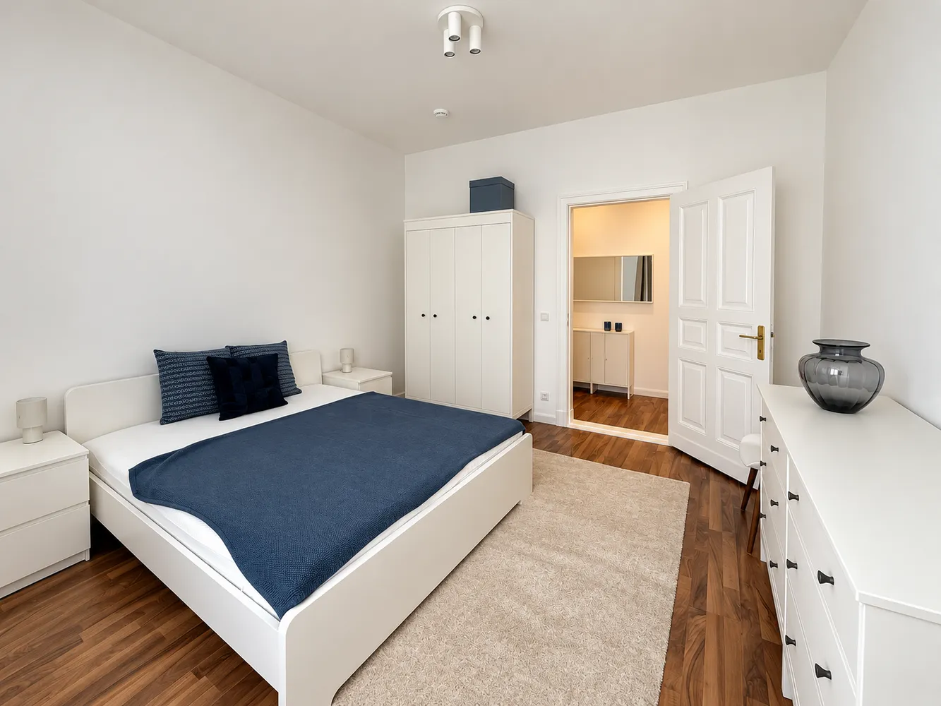 2 Zimmer Wohnung mit 67 m² in Berlin – Bild 1