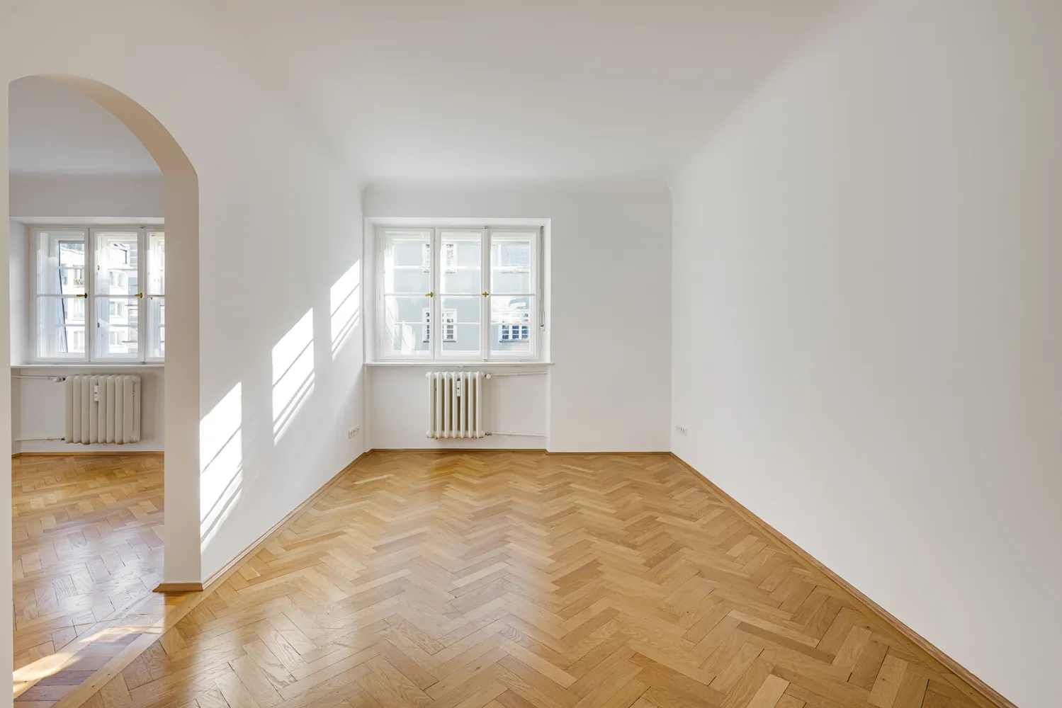 4 Zimmer Wohnung mit 110 m² in München – Bild 1