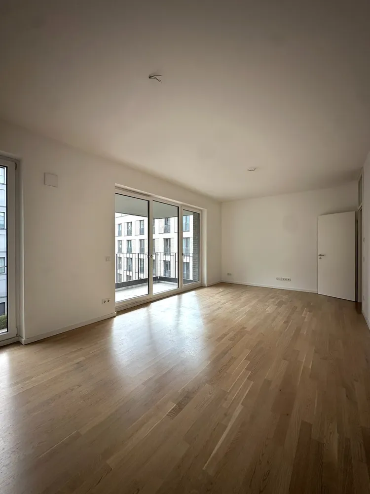 3 Zimmer Wohnung mit 77 m² in Berlin – Bild 2