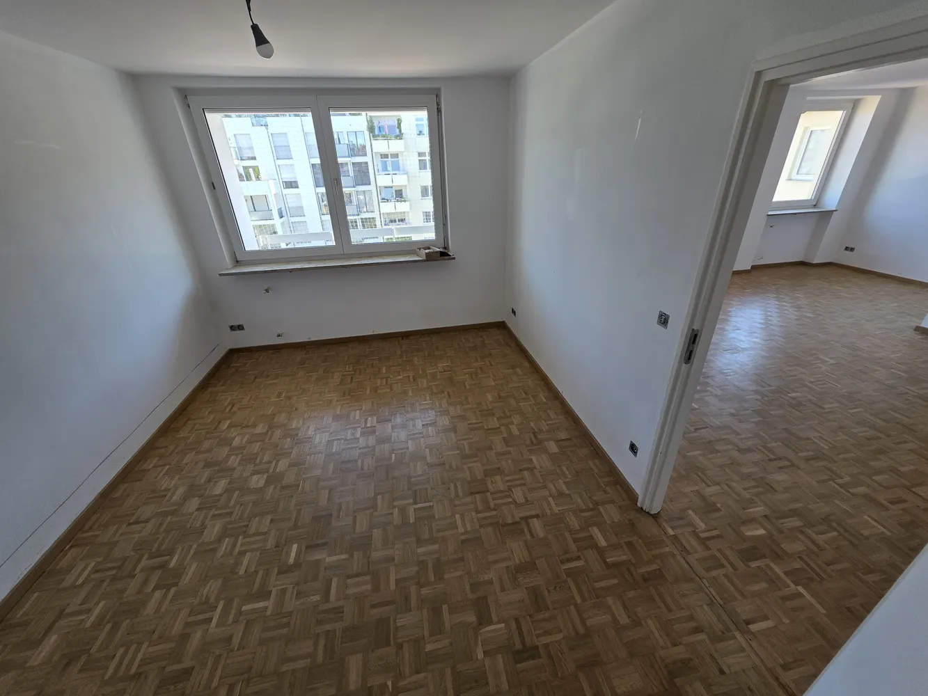 2 Zimmer Wohnung mit 64 m² in München – Bild 9