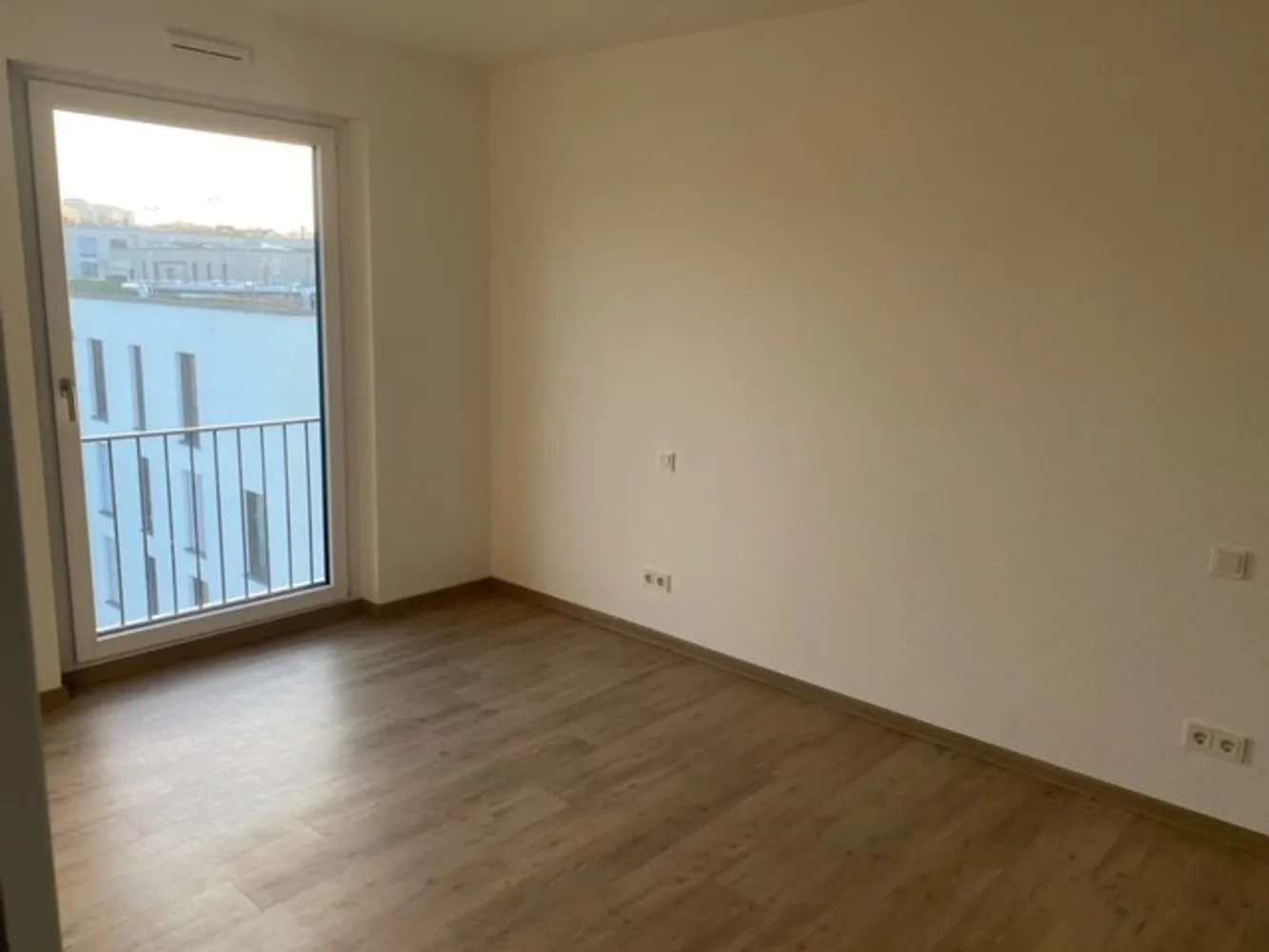 4 Zimmer Wohnung mit 94 m² in Wiesbaden – Bild 9