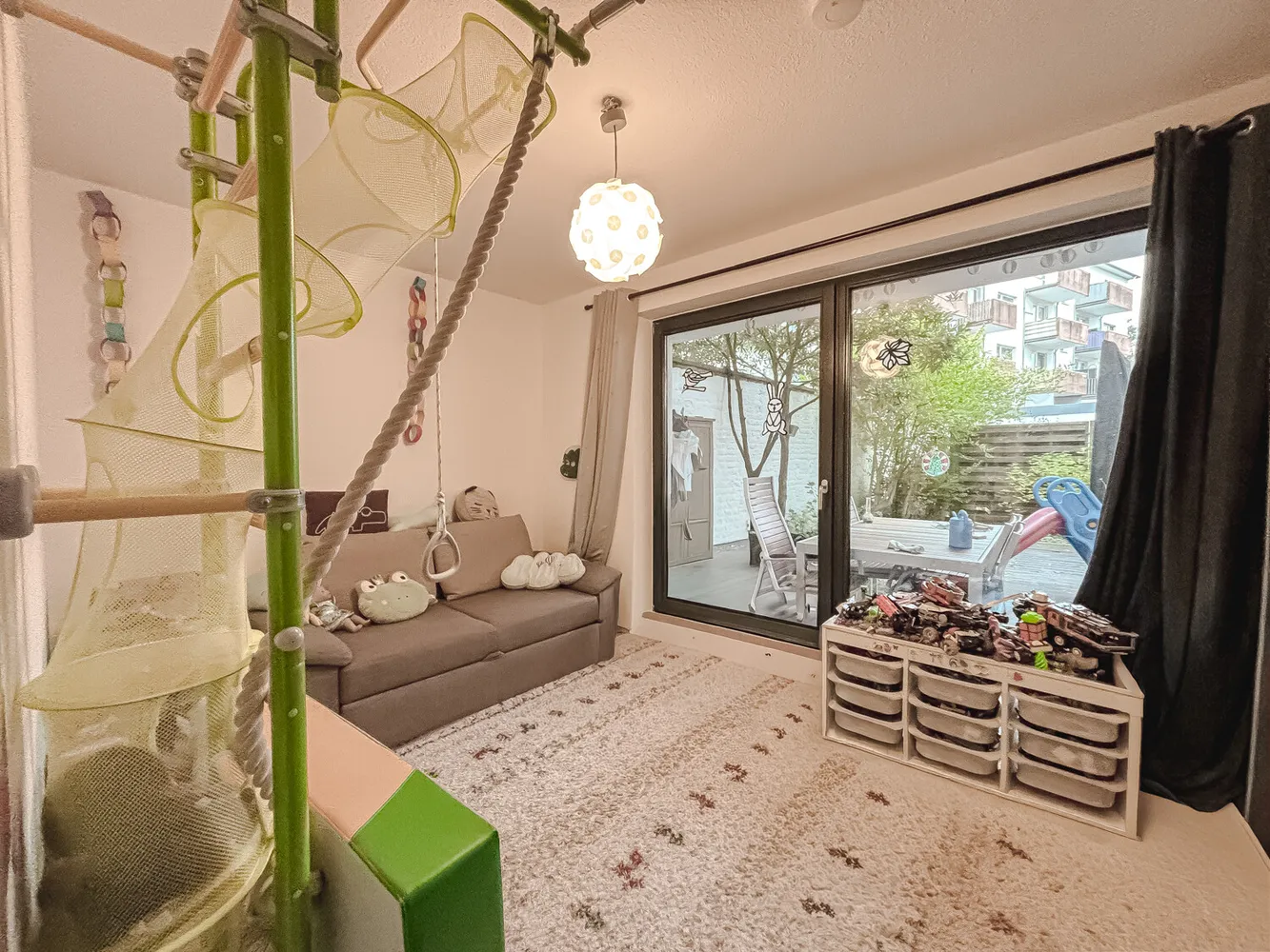4 Zimmer Wohnung mit 97 m² in Aachen – Bild 2