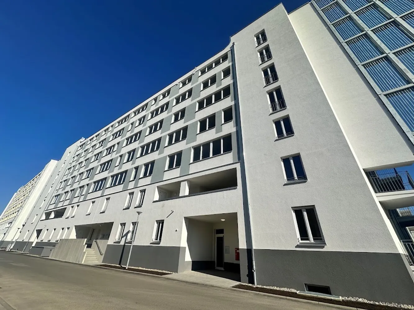 3 Zimmer Wohnung mit 84 m² in Berlin – Bild 2