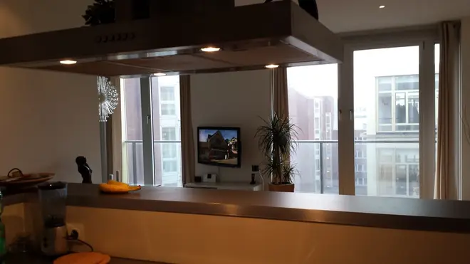 2 Zimmer Wohnung mit 93 m² in Hamburg – Bild 12