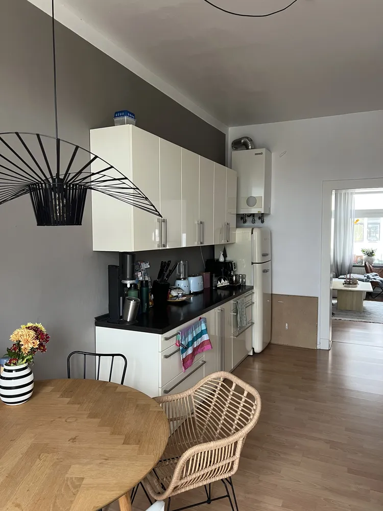 2 Zimmer Wohnung mit 65 m² in Düsseldorf – Bild 2