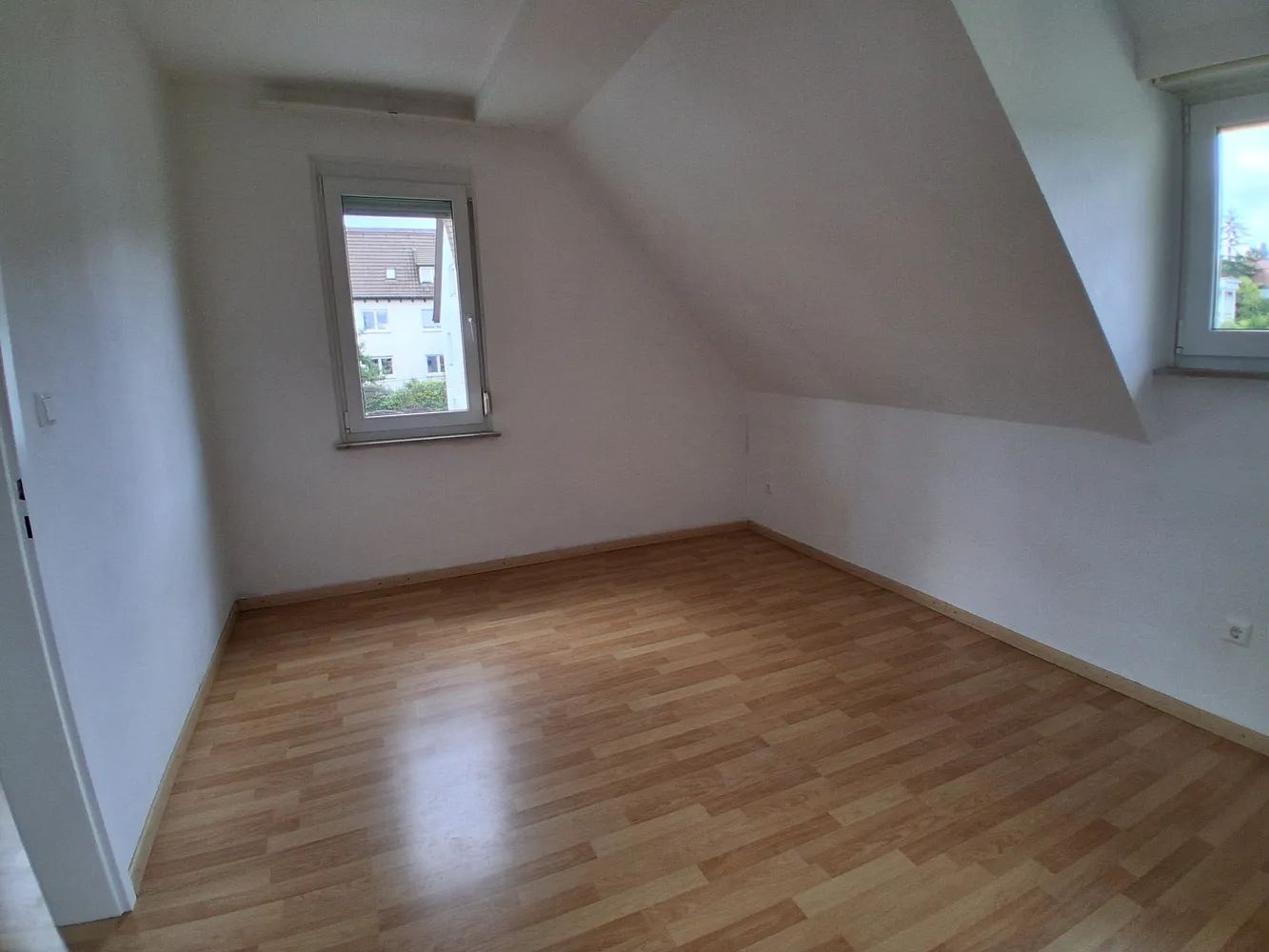 3 room apartment with 50 m² in Stuttgart – Photo 3