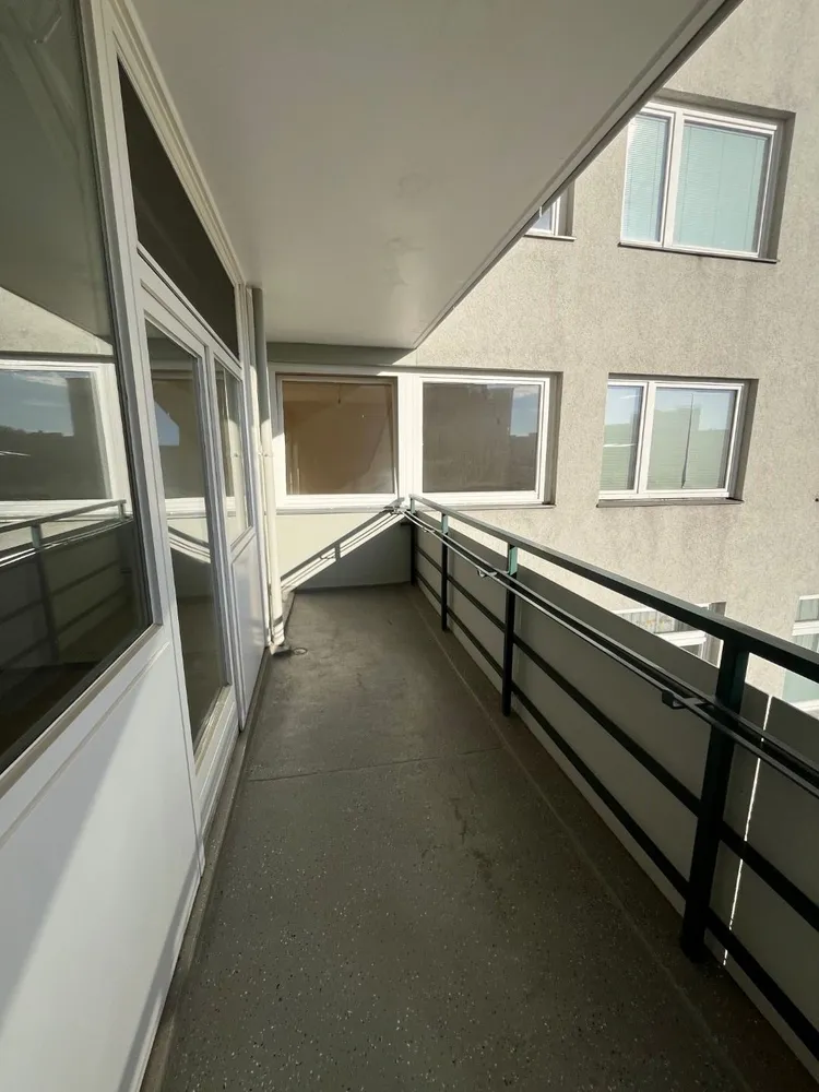 2 Zimmer Wohnung mit 81 m² in Berlin – Bild 8